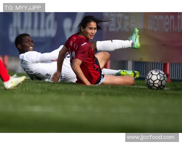 武汉足球比赛现场直播热血沸腾精彩瞬间尽在眼前